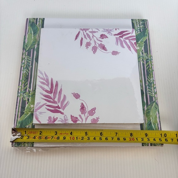 Lilly Pulitzer Set of 3 Tropical Desktop Notepads - Picture 7 of 7